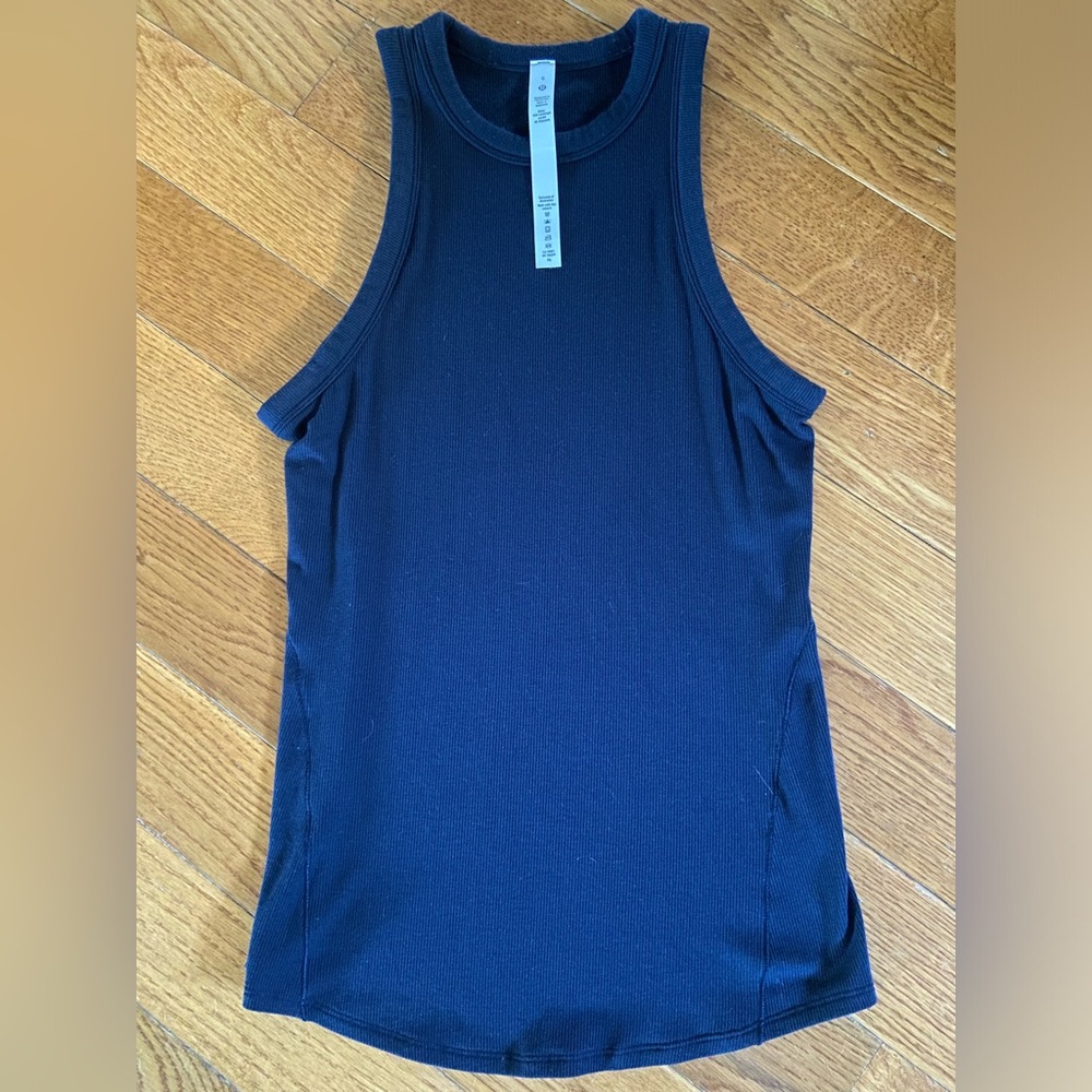 Lululemon navy tank top